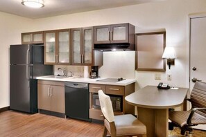 Private kitchen - Candlewood Suites Plano East by IHG (Plano)