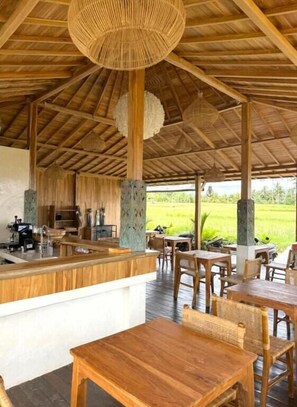 Outdoor dining - Villas Mandarines Ubud (Ubud)