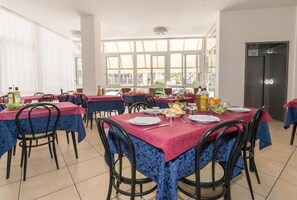 Dining - Hotel Villa Isola (Rivazzurra)
