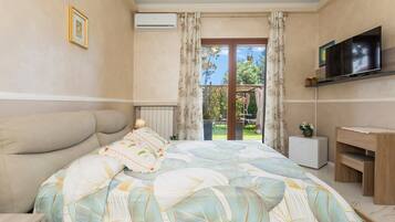 1 bedroom, WiFi, bed sheets