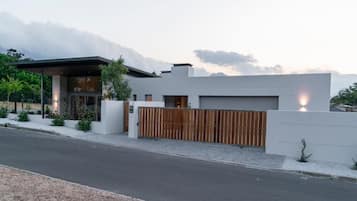 Villa, 3 Bedrooms, Fireplace | Bahagian luar