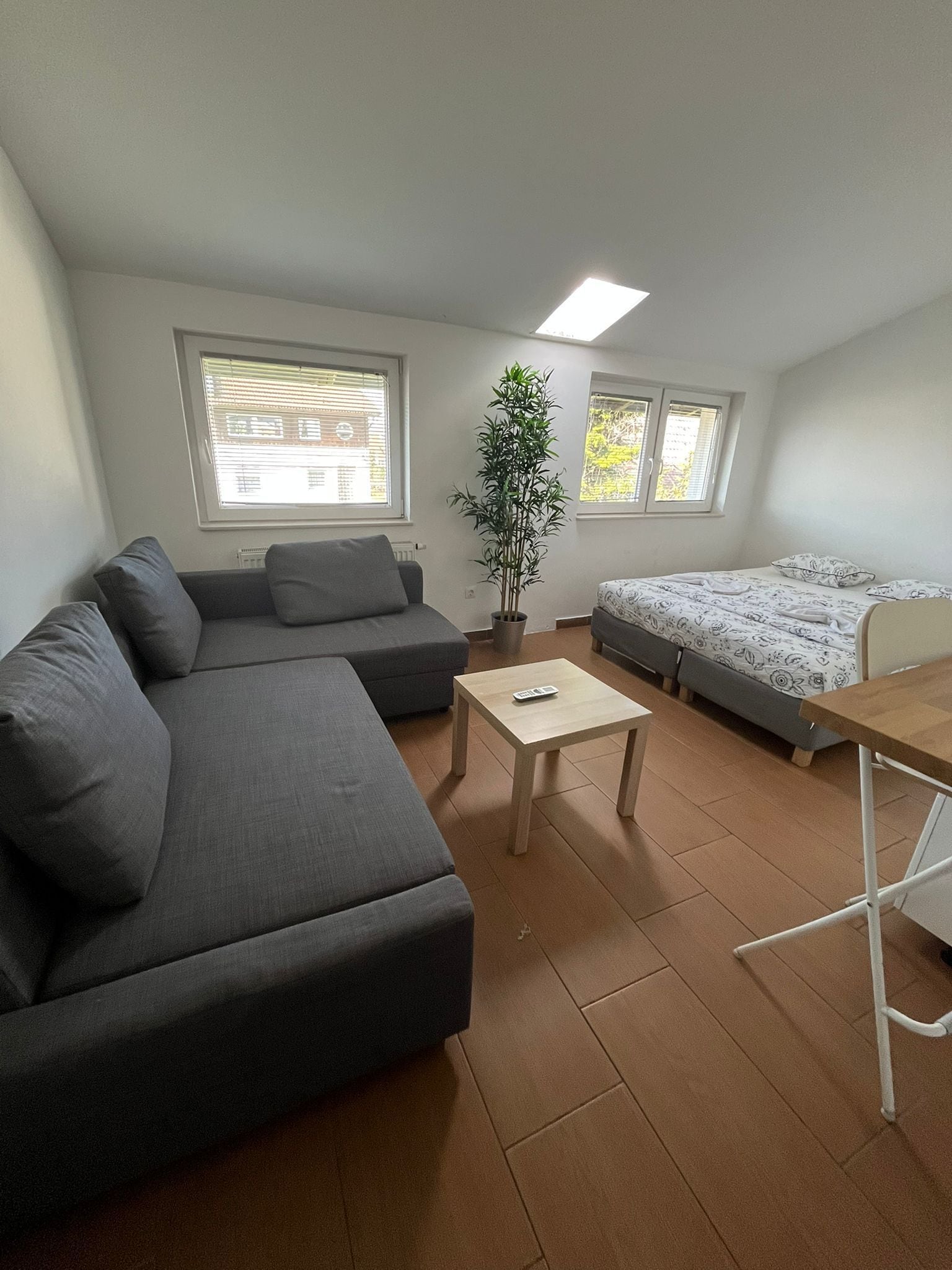 Neljän hengen comfort-huone | Ilmainen Wi-Fi, vuodevaatteet
