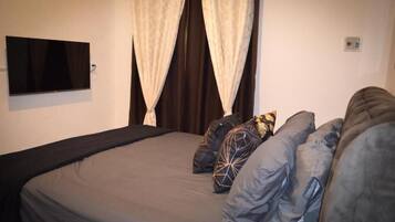 Standard Double Room, Garden View