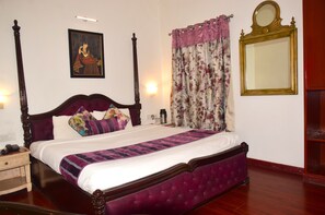 Superior Double Room | Laptop workspace, free WiFi - LAKE INN (Mount Abu)