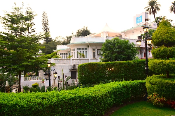 Lake Inn - Mount Abu