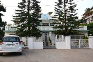 Exterior - LAKE INN (Mount Abu)