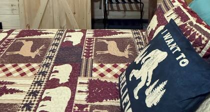 Bigfoot's Crossing is an authentic log cabin about 10 minutes from Charleston.