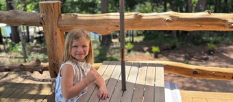 The Springs•Luxury 4BR Cabin Retreat on a Natural Spring, pet-friendly!