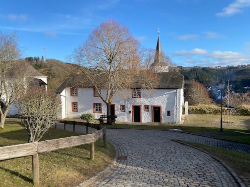 Halleluja mit Burgblick