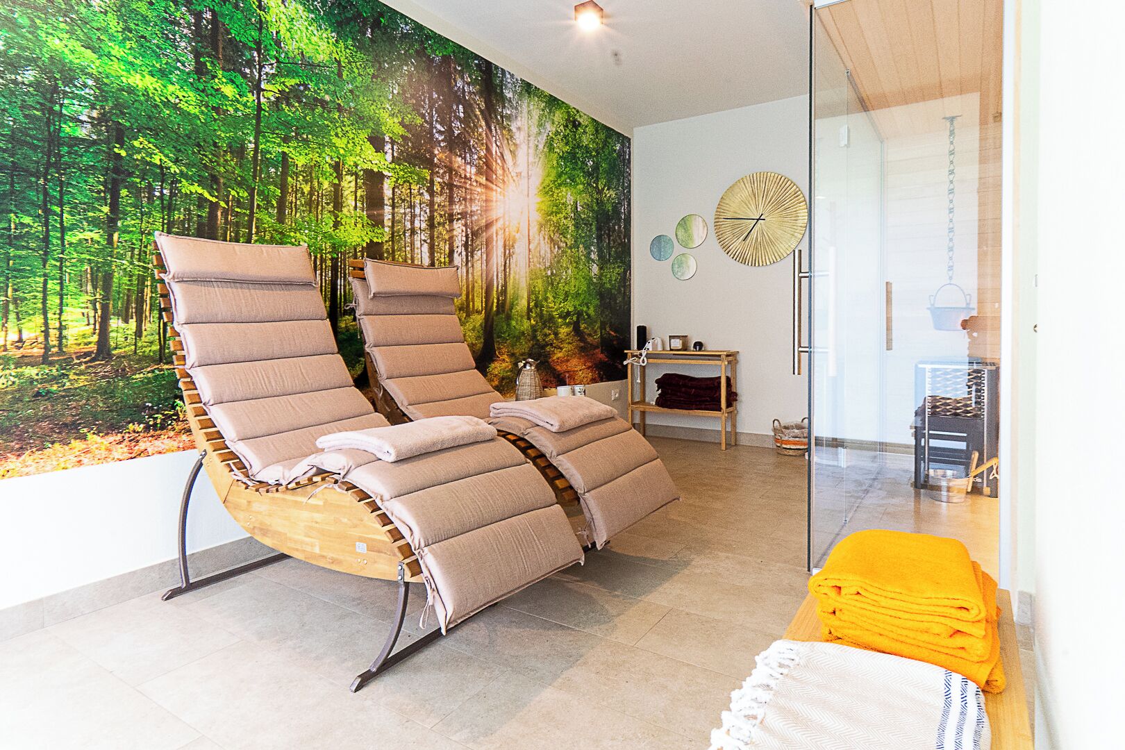 Sauna, bain à remous, hammam, massages