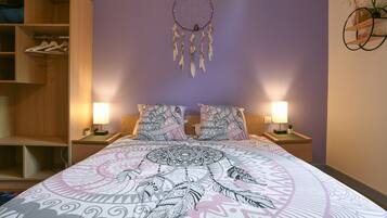 1 bedroom, WiFi, bed sheets