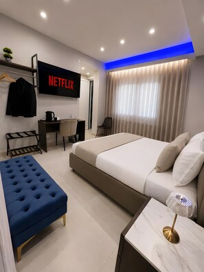 WiFi, bed sheets - Room 'Golden' with Mountain View, Wi-Fi and Air Conditioning (Palermo)
