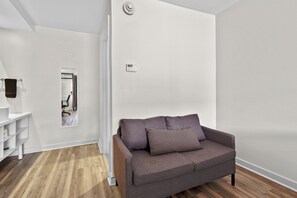 Junior Double Room, 1 King Bed, Private Bathroom | Living area - Disney Studio 2 Queens & Shuttle (Kissimmee)