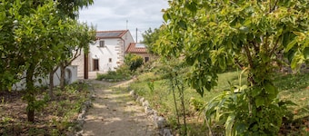 Casa da Eira: Holiday Home with Mountain View and Wi-Fi