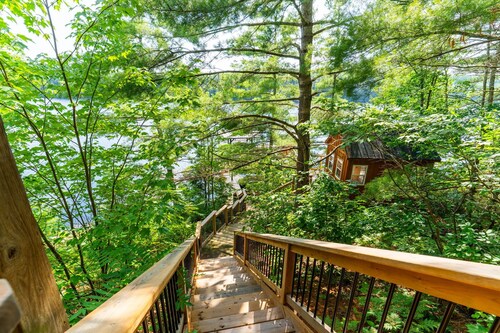 Lake It Easy | On Portage Lake