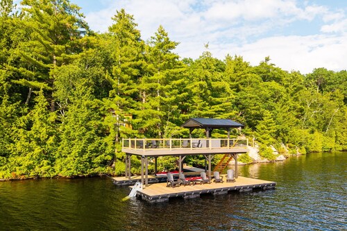 Lake It Easy | On Portage Lake