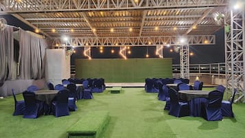 Maison | Espace banquet en plein air