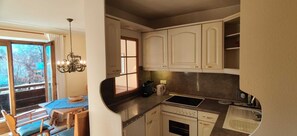 Private kitchen - The Renoth's _ arrive breathe deeply enjoy (Bischofswiesen)