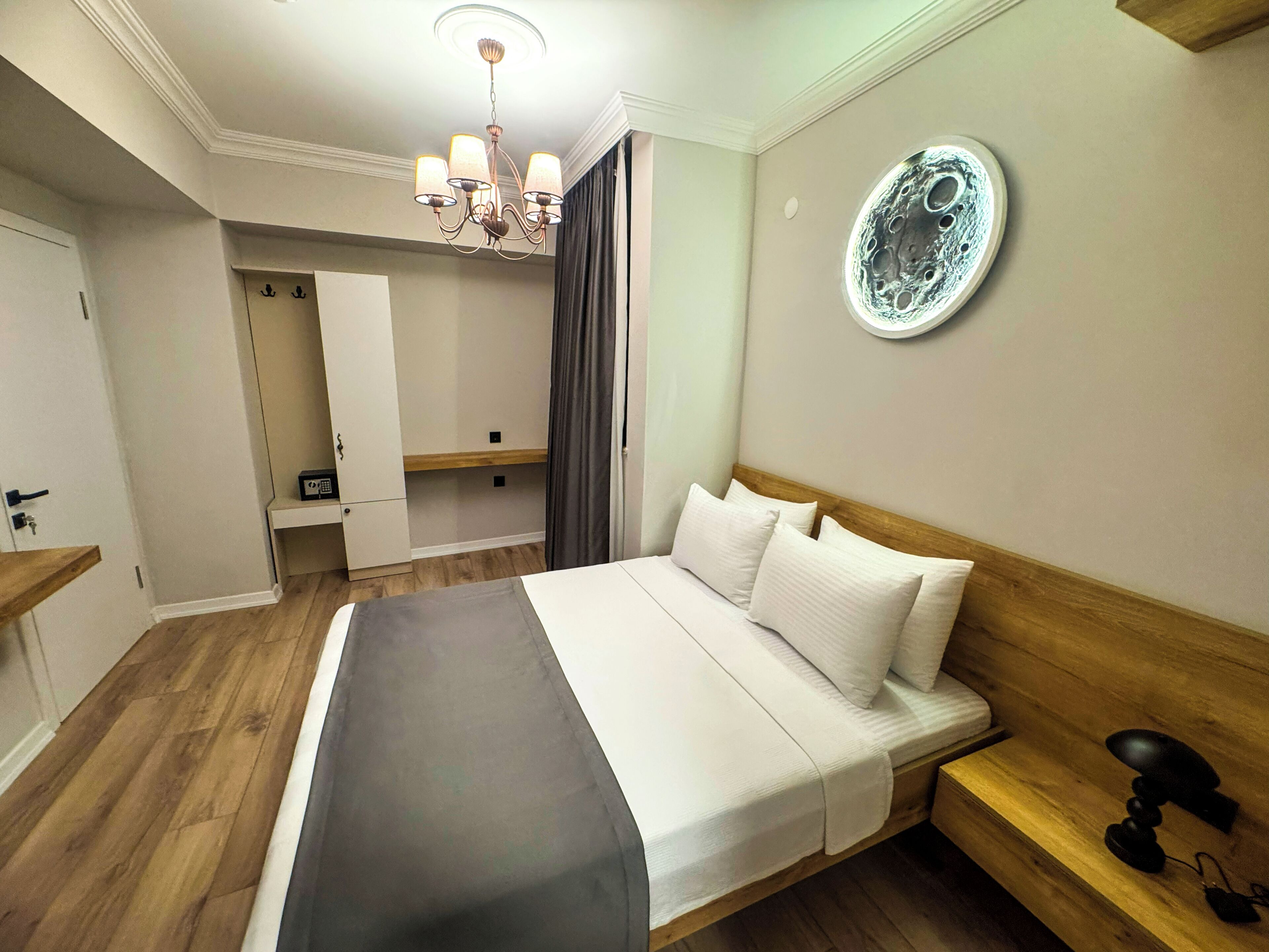 Premium bedding, desk, laptop workspace, free WiFi