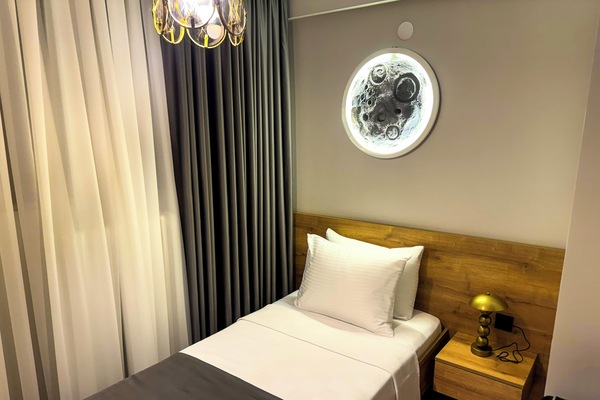 Premium bedding, free WiFi, bed sheets