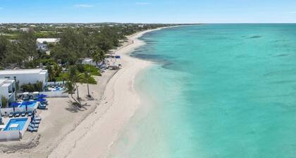 New 4 Bdrm Beachfront Villa
`The Palm`