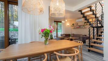 House | Dining