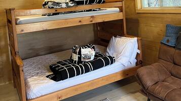 1 bedroom, bed sheets