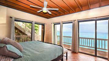 Deluxe House, Ocean View | Iron/ironing board, free WiFi