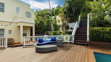 9 piscinas externas
