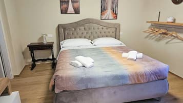 Internet, bed sheets