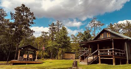 Enjoy a quite and cozy get away at Lake Sam Rayburn!