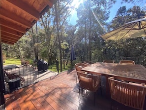 Family House, 5 Bedrooms, Garden View, Garden Area | Outdoor dining