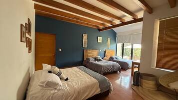 Family House, 5 Bedrooms, Garden View, Garden Area