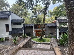 Family House, 5 Bedrooms, Garden View, Garden Area | Property grounds - CABAÑA RANCHO SAN FRANCISCO TAPALPA (Tapalpa)
