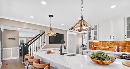 Modern Farmhouse: 12.5 Acres & 2 Fire Pits