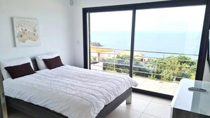 3 bedrooms, iron/ironing board, WiFi - MAGNIFICENT VILLA WITH POOL, SPA AND SEA VIEW (Cerbère)