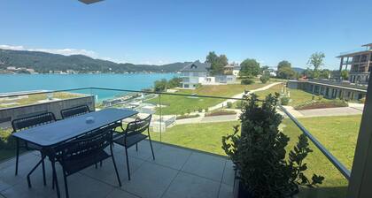 Hermitage Apartment E03B - Lake View & Access