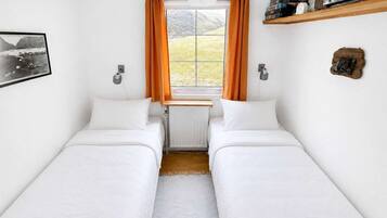 Cottage, Mountain View, Beachside | Iron/ironing board, free WiFi