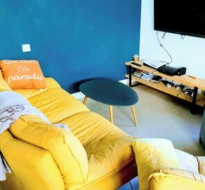 Smart-TV, Videospiele, Bücher