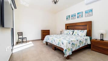 4 habitaciones, tabla de planchar con plancha, internet y ropa de cama