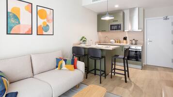 Basic Apartment | Living area