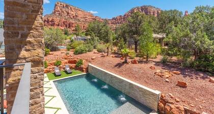 The Retreat at Chapel Cross – 8 King Suites w/ensuite baths, iconic views, resort-style pool/spa
