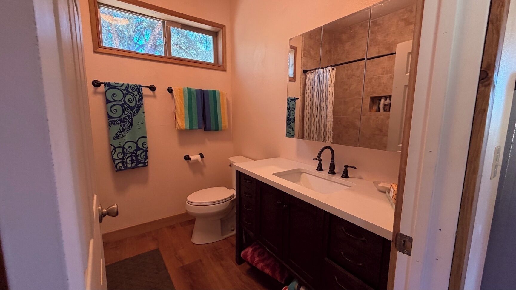 Towels, soap, shampoo, toilet paper