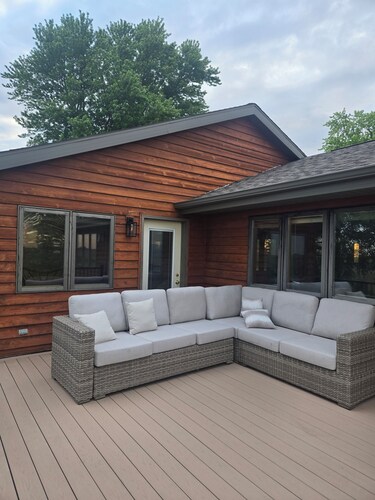 Palomino Spur Suite