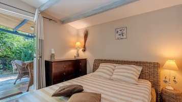 2 Schlafzimmer, Bügeleisen/Bügelbrett, Bettwäsche