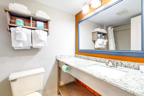Bathroom - Carolinian 107 Oceanfront 2 Beds (Myrtle Beach)