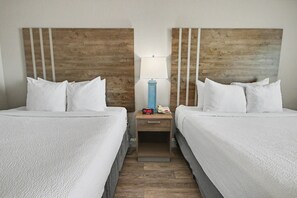 1 bedroom, iron/ironing board, internet, bed sheets - Oceanfront Two Queen Room + Lazy River & Hot Tub (Myrtle Beach)