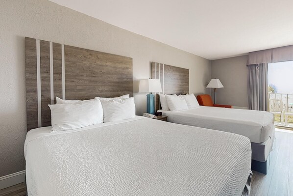 Room - Carolinian 204 Oceanfront 2 Beds (Myrtle Beach)