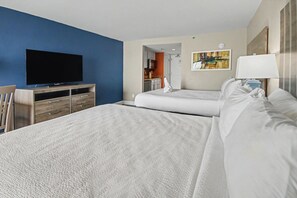 1 bedroom, iron/ironing board, internet, bed sheets - Oceanfront Two Queen Room + Lazy River & Hot Tub (Myrtle Beach)