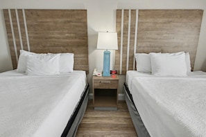 1 bedroom, iron/ironing board, internet, bed sheets - Oceanfront Two Queen Room + Lazy River & Hot Tub (Myrtle Beach)